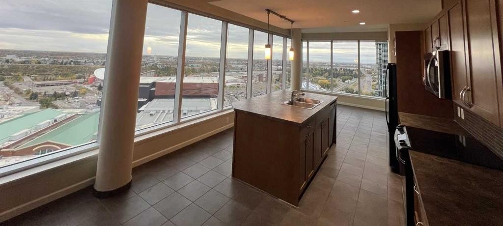 2607-211 13 Avenue Se, Calgary, AB - Indoor Photo Showing Other Room