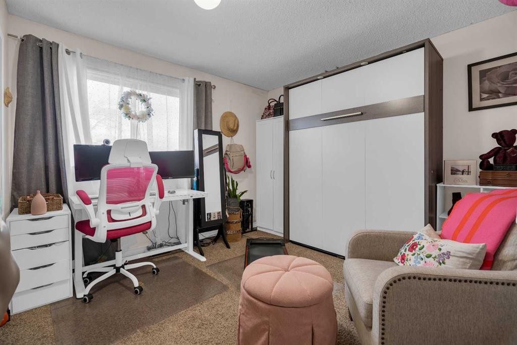 3 Booth Crescent, Irricana, AB - Indoor