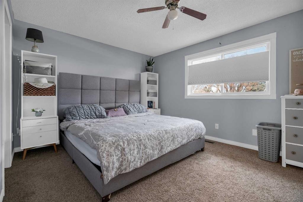 3 Booth Crescent, Irricana, AB - Indoor Photo Showing Bedroom