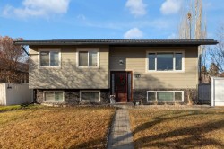 724 Mapleton Drive SE Calgary, AB T2J 1S2