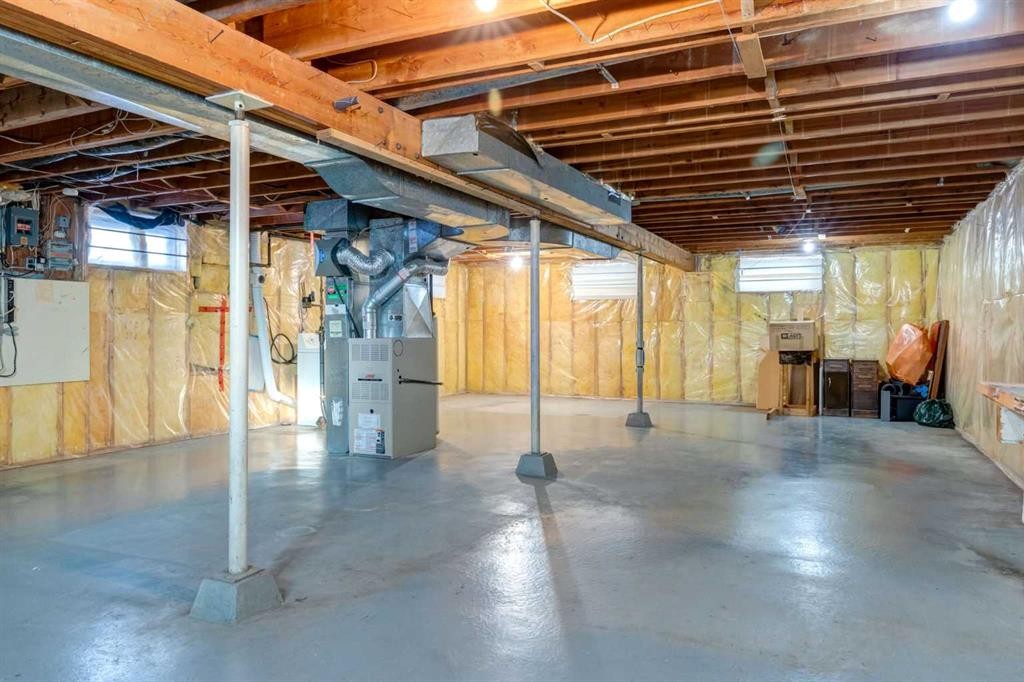 3519 40 Street Sw, Calgary, AB - Indoor Photo Showing Basement