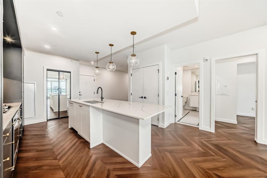 410-8505 Broadcast Avenue Sw, Calgary, AB - Indoor Photo Showing Kitchen With Upgraded Kitchen