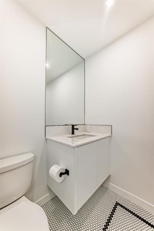 410-8505 Broadcast Avenue Sw, Calgary, AB - Indoor Photo Showing Bathroom