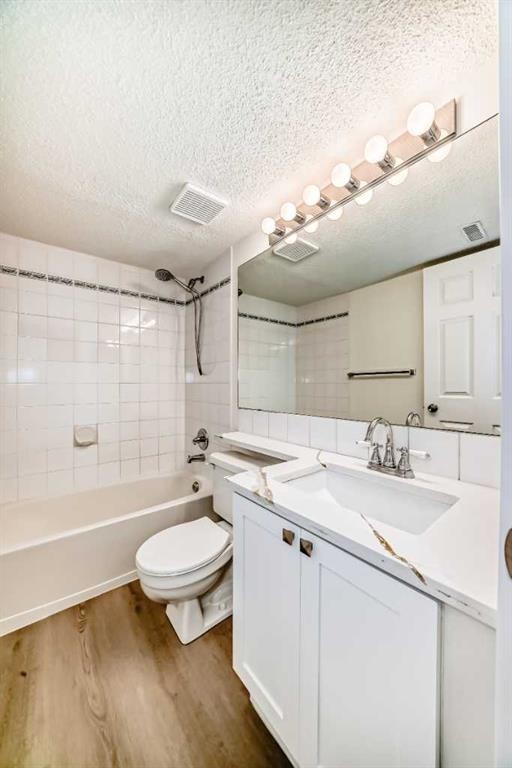 92 Martha'S Haven Gardens Ne, Calgary, AB - Indoor Photo Showing Bathroom