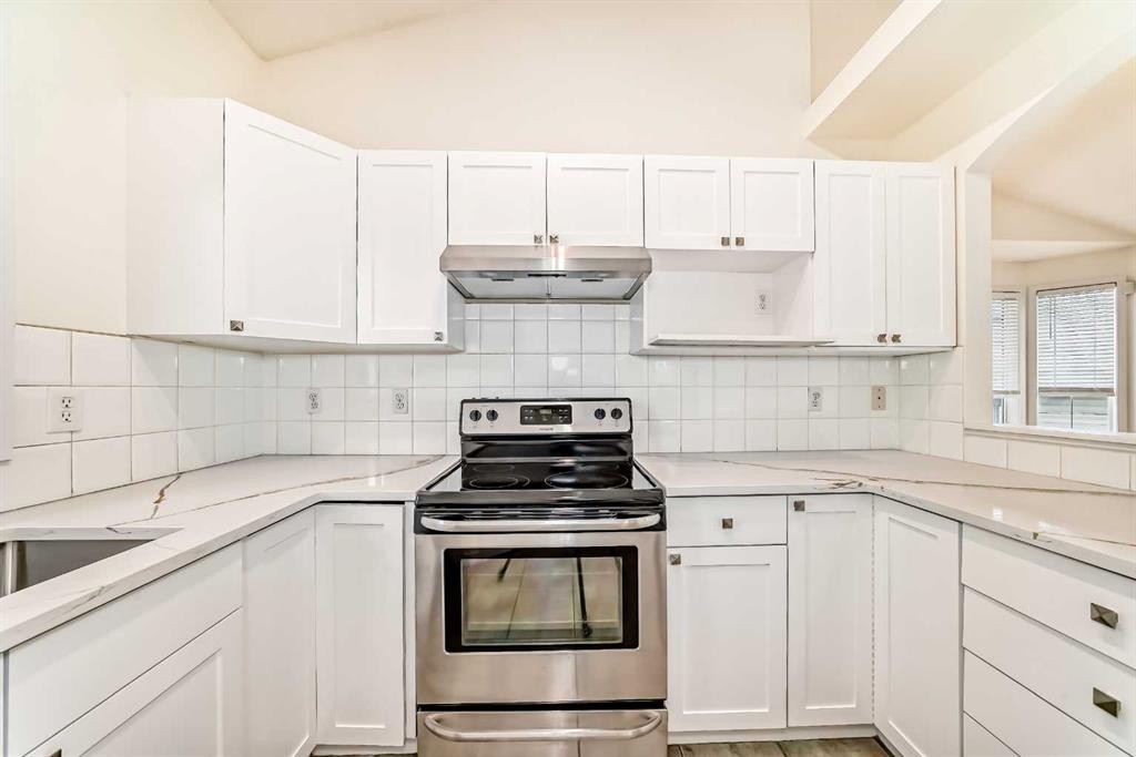 92 Martha'S Haven Gardens Ne, Calgary, AB - Indoor Photo Showing Kitchen