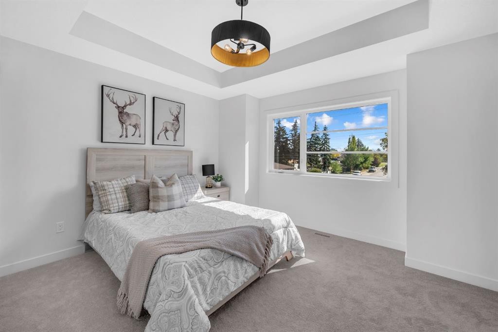 2504 18 Street Nw, Calgary, AB - Indoor Photo Showing Bedroom