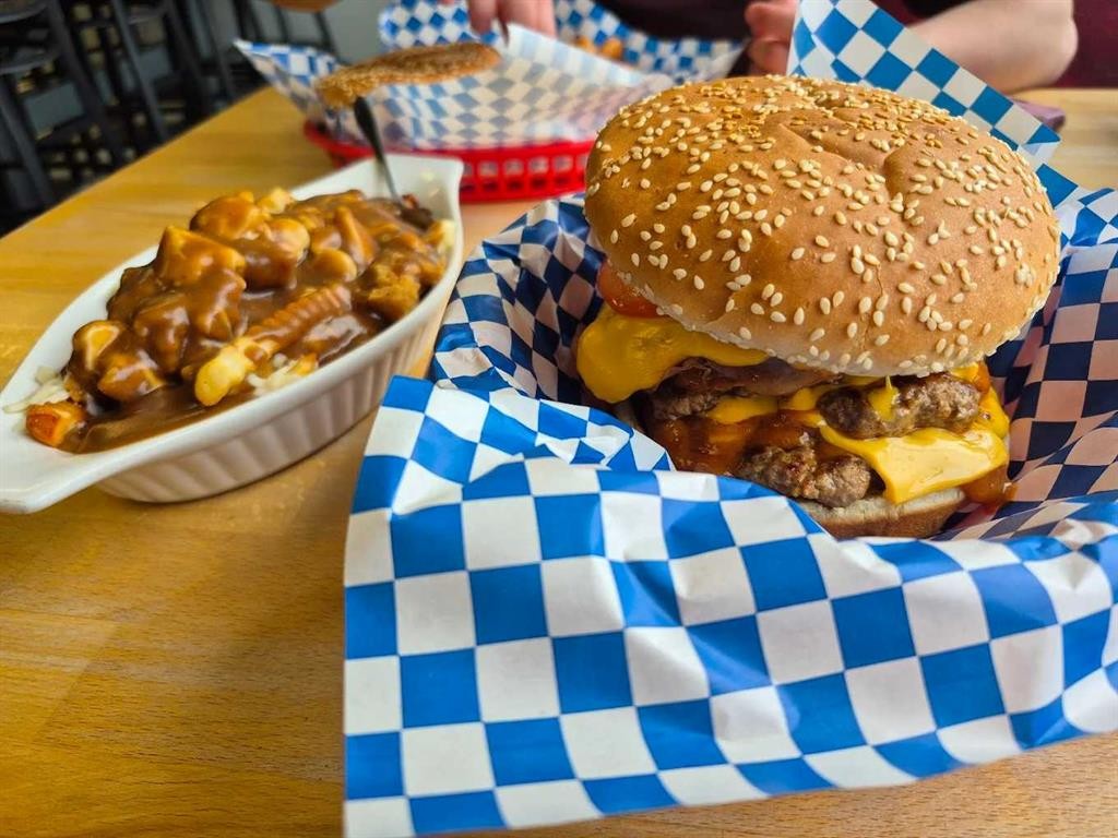 186-188 Northey Avenue, Red Deer, AB