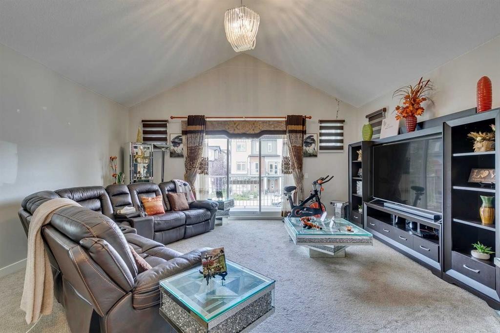 228 Sage Bluff Drive Nw, Calgary, AB - Indoor