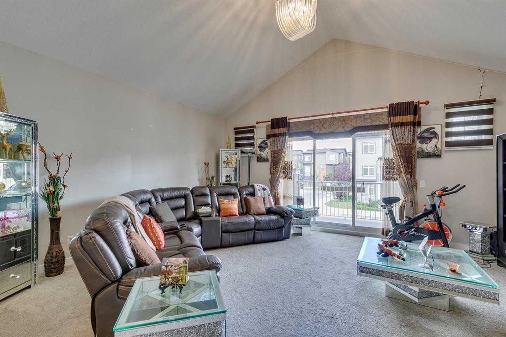 228 Sage Bluff Drive Nw, Calgary, AB - Indoor