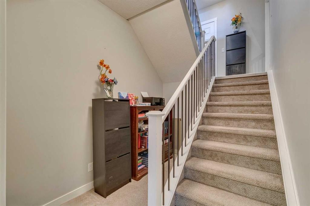 228 Sage Bluff Drive Nw, Calgary, AB - Indoor Photo Showing Other Room