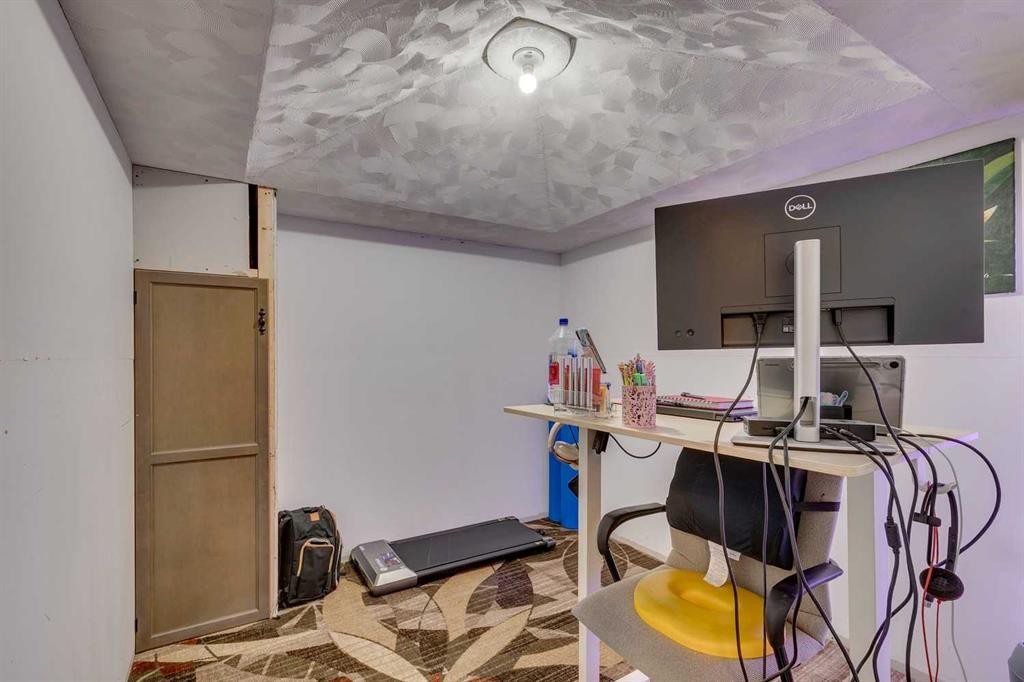 228 Sage Bluff Drive Nw, Calgary, AB - Indoor