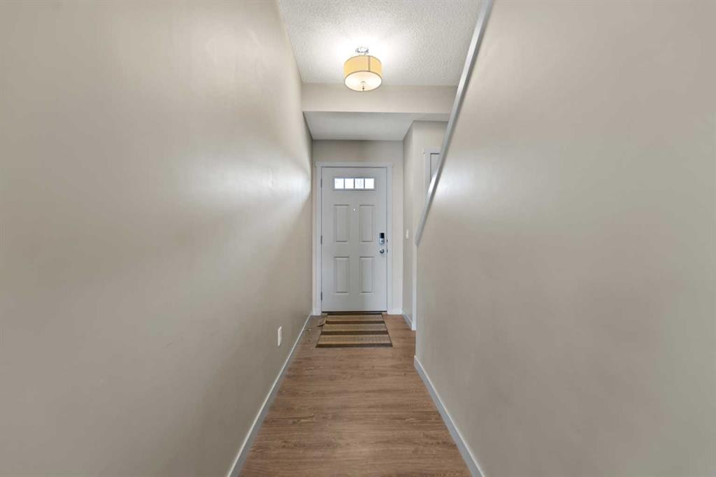 81 Copperpond Landing Se, Calgary, AB - Indoor Photo Showing Other Room