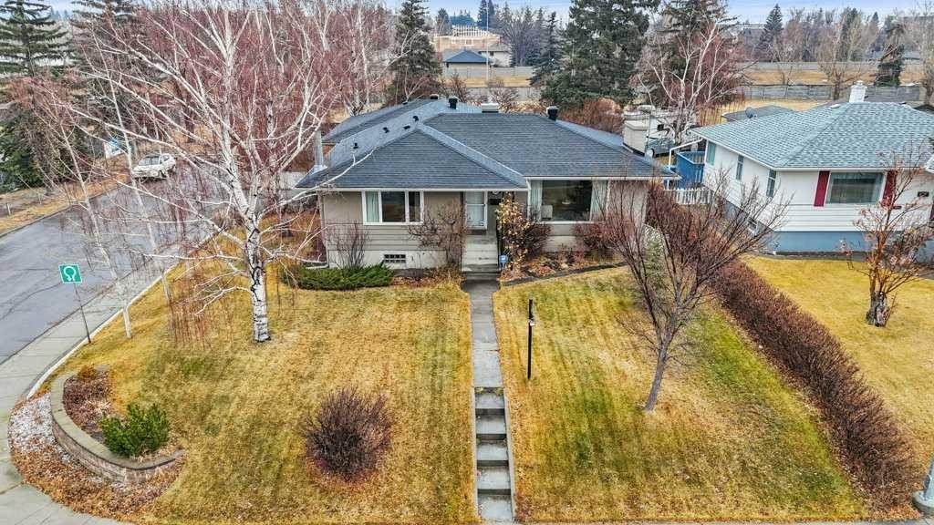 3204 24A Street Sw, Calgary, AB - Outdoor