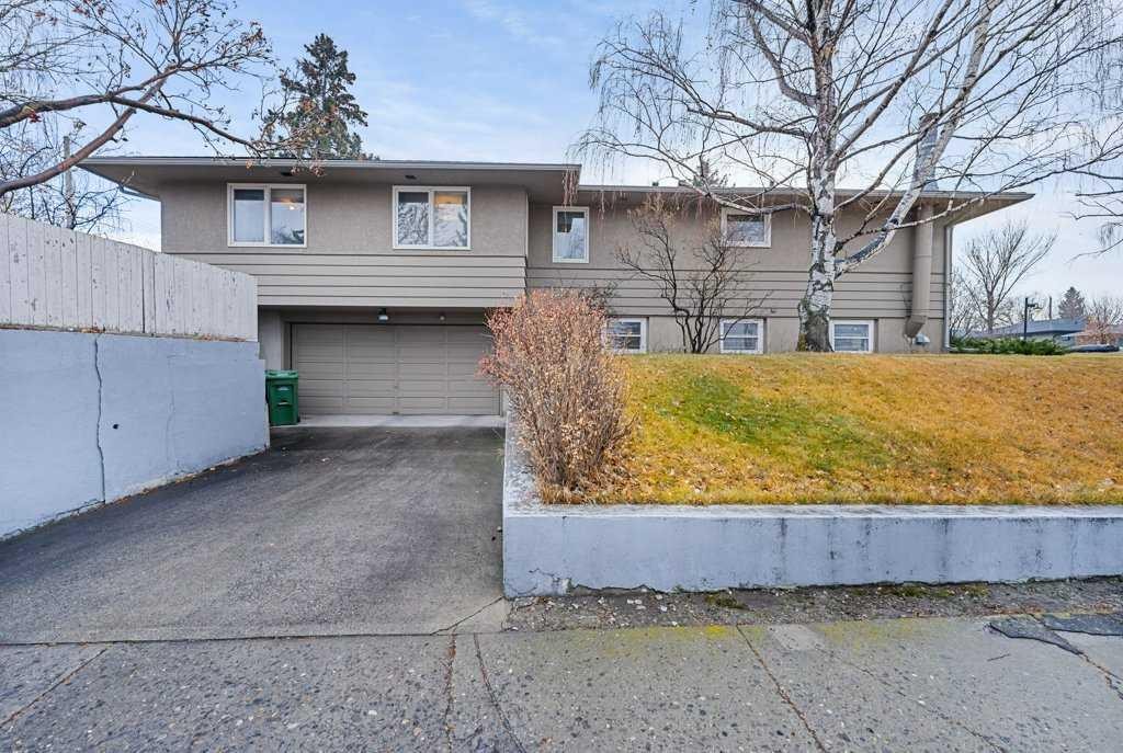 3204 24A Street Sw, Calgary, AB - Outdoor