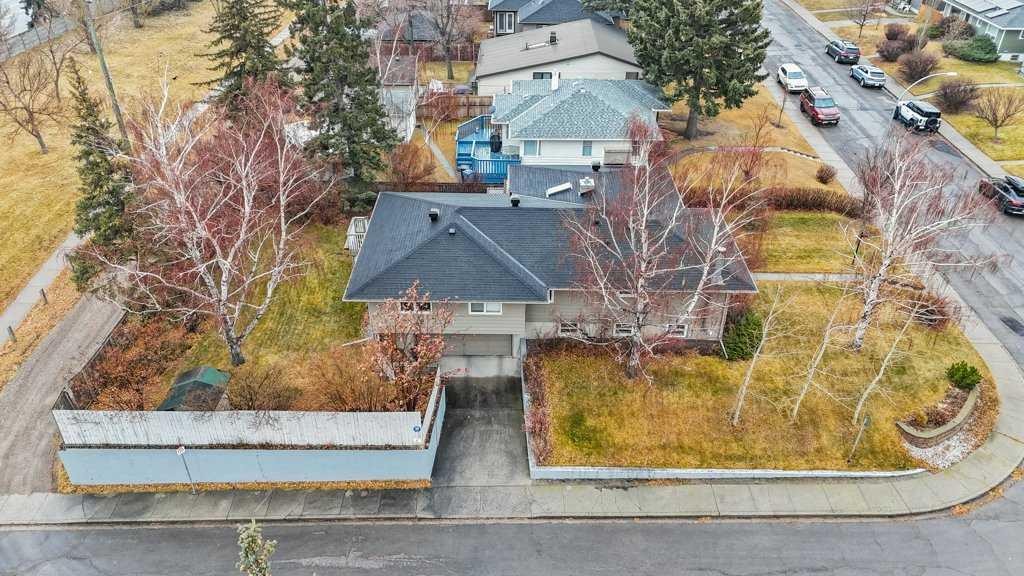 3204 24A Street Sw, Calgary, AB - Outdoor