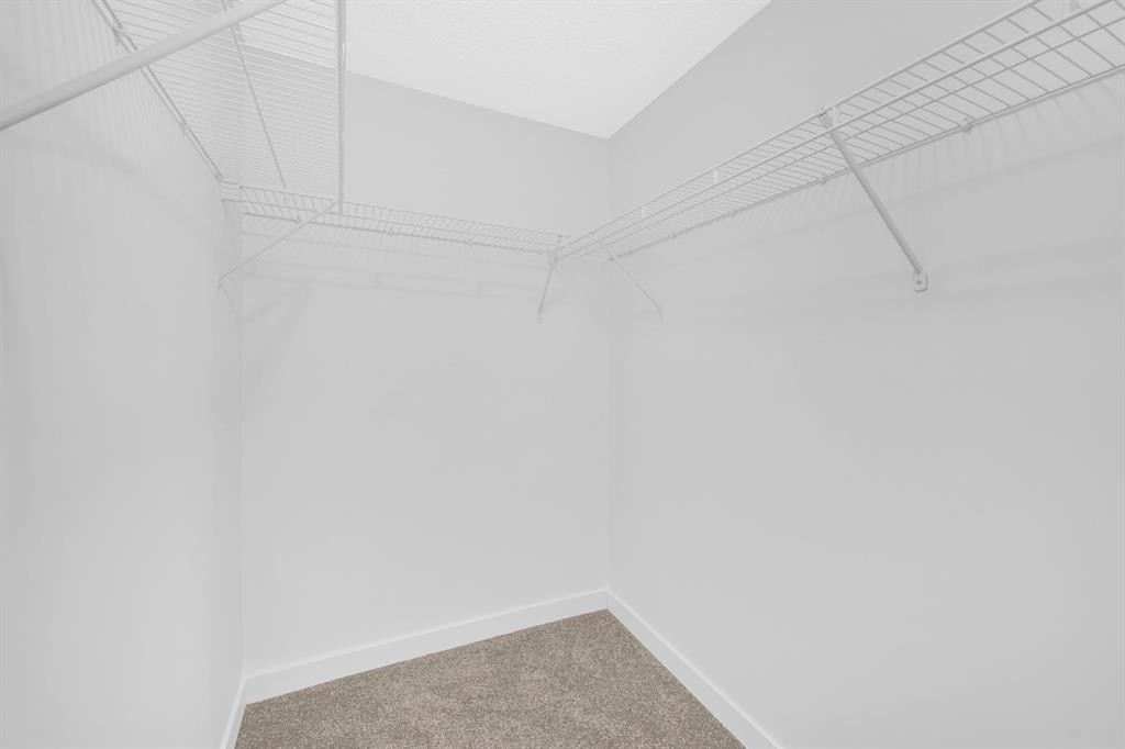 16218 Shawbrooke Road Sw, Calgary, AB - Indoor With Storage