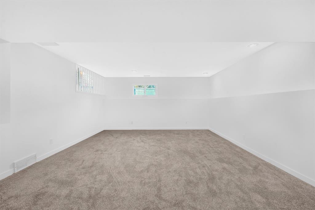 16218 Shawbrooke Road Sw, Calgary, AB - Indoor