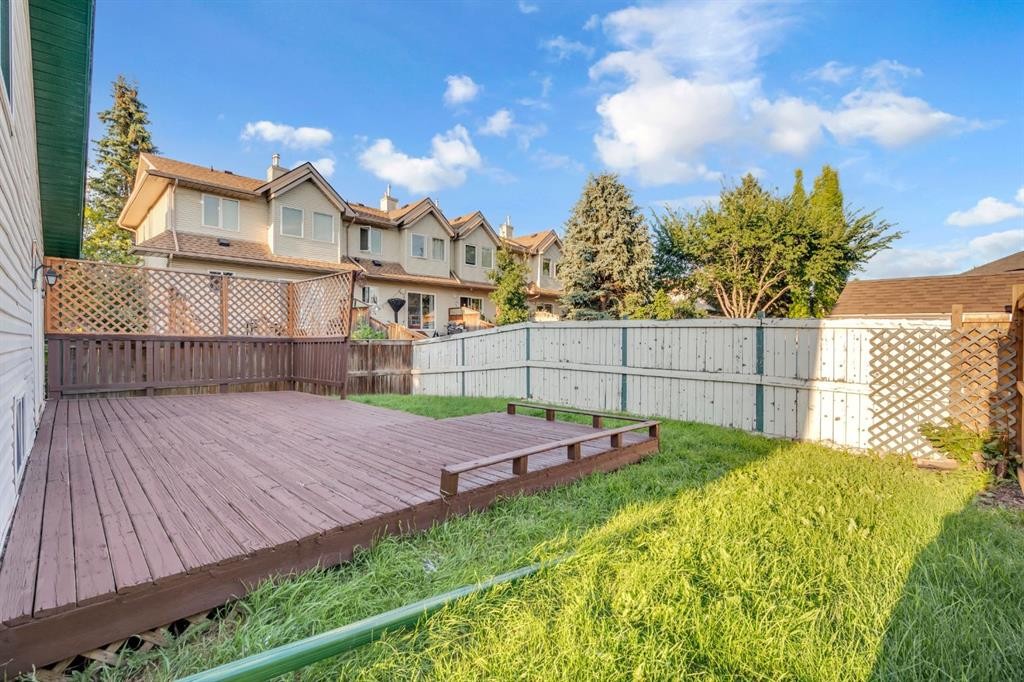 16218 Shawbrooke Road Sw, Calgary, AB - Outdoor
