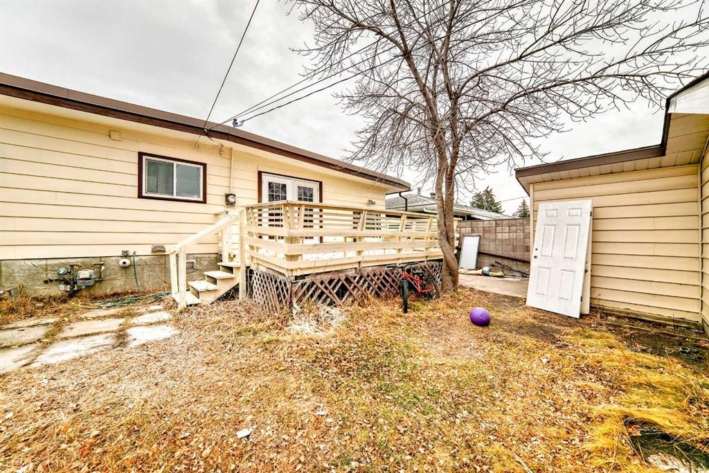 307 Huntridge Road Ne, Calgary, AB - Outdoor With Deck Patio Veranda With Exterior