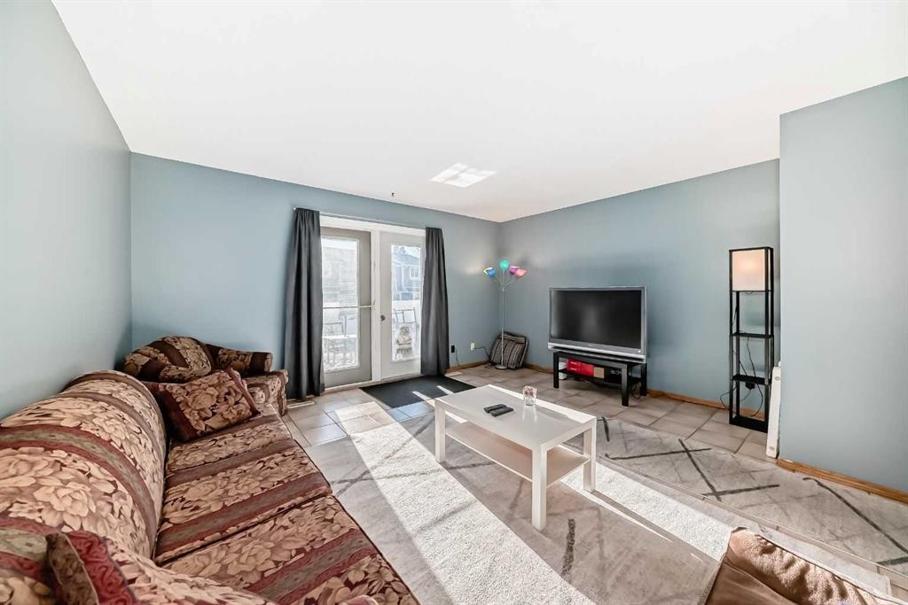 307 Georgian Villas Ne, Calgary, AB - Indoor