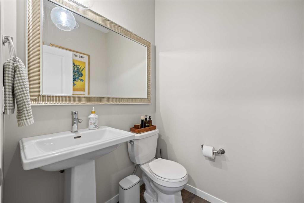 80 Wolf Gate, Okotoks, AB