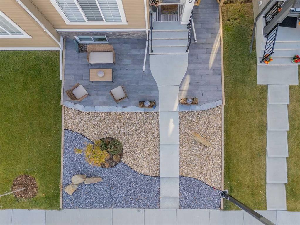 80 Wolf Gate, Okotoks, AB