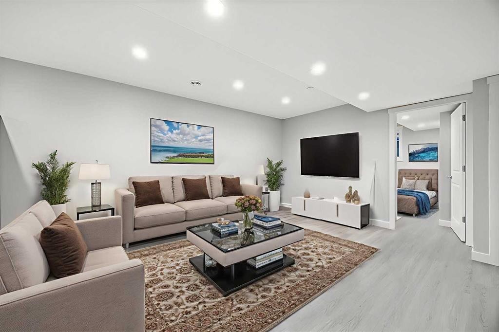 80 Wolf Gate, Okotoks, AB