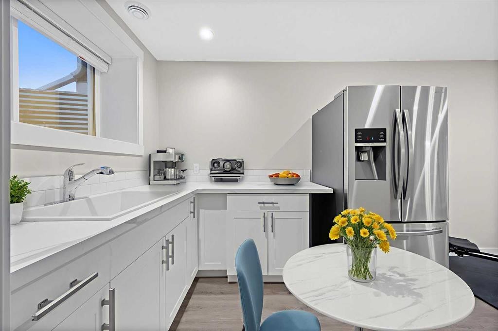 80 Wolf Gate, Okotoks, AB