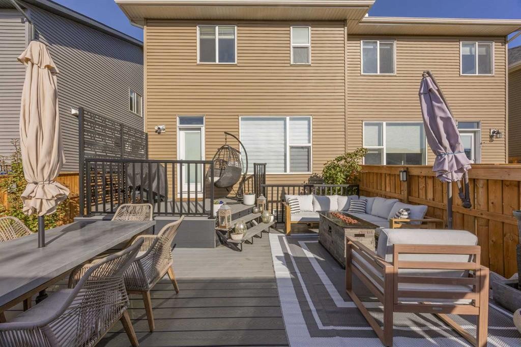 80 Wolf Gate, Okotoks, AB