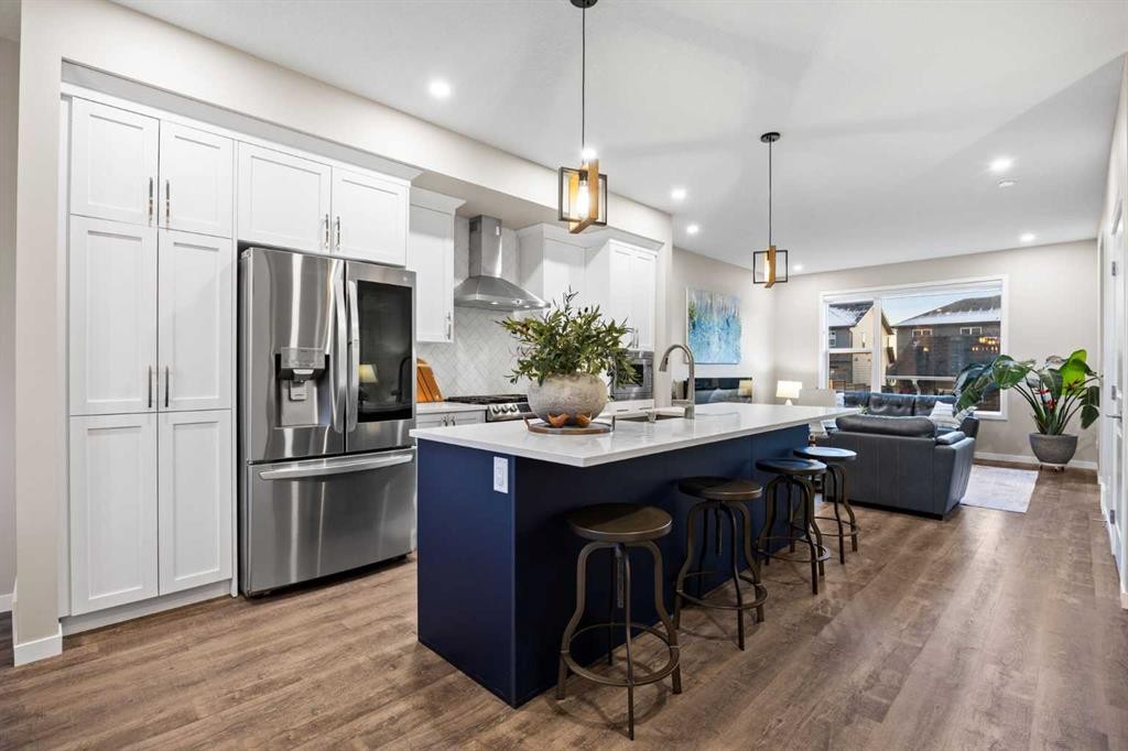 80 Wolf Gate, Okotoks, AB