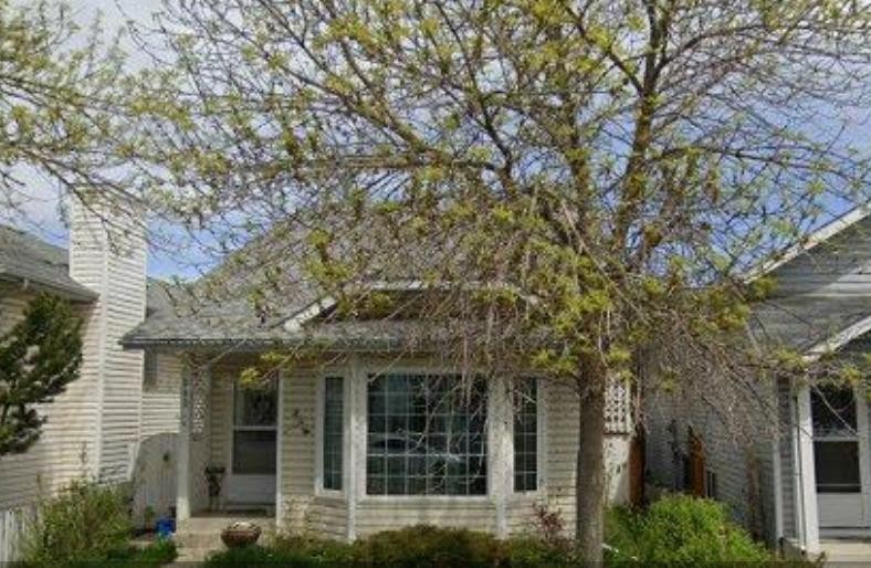 243 Erin Meadow Close Se, Calgary, AB - Outdoor