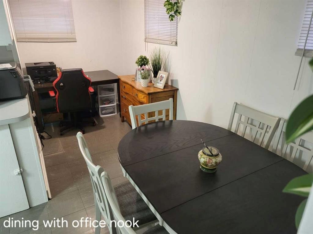 2912 21 Avenue Sw, Calgary, AB - Indoor Photo Showing Dining Room