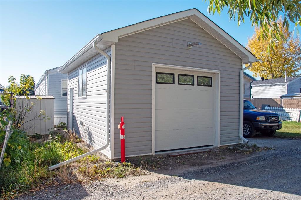 10 Westmount Drive, Cayley, AB - Outdoor With Exterior