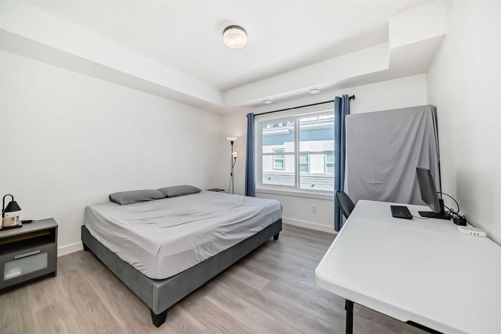 41-2117 81 Street Sw, Calgary, AB - Indoor Photo Showing Bedroom