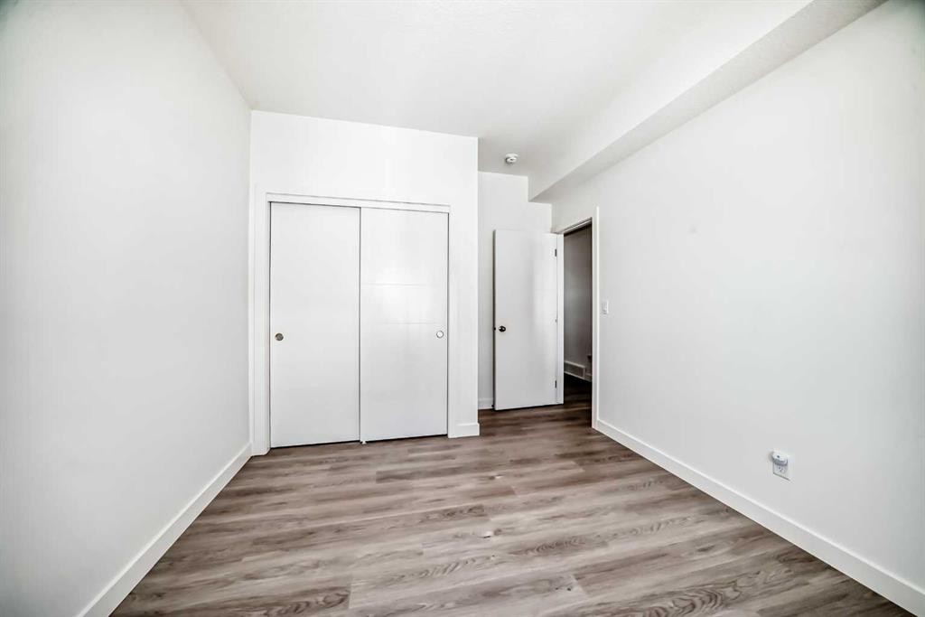 41-2117 81 Street Sw, Calgary, AB - Indoor Photo Showing Other Room