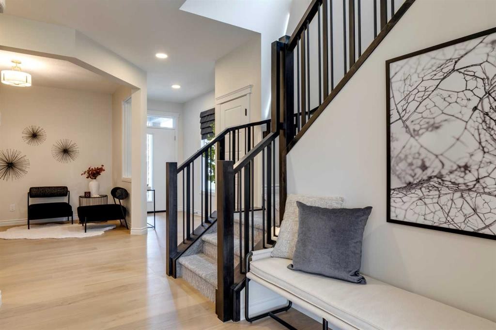 177 Mitchell Road Nw, Calgary, AB - Indoor Photo Showing Other Room