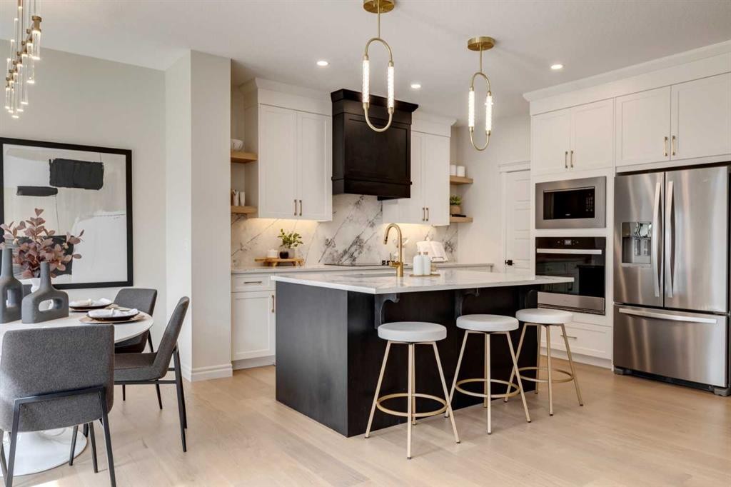 177 Mitchell Road Nw, Calgary, AB - Indoor Photo Showing Kitchen With Upgraded Kitchen