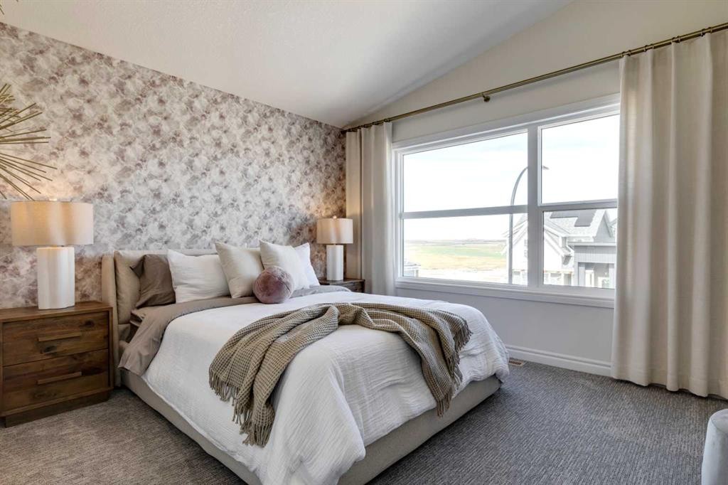 177 Mitchell Road Nw, Calgary, AB - Indoor Photo Showing Bedroom