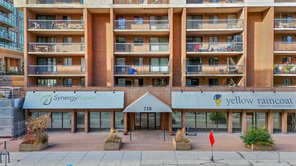 704-718 12 Avenue Sw, Calgary, AB - Outdoor With Balcony With Facade