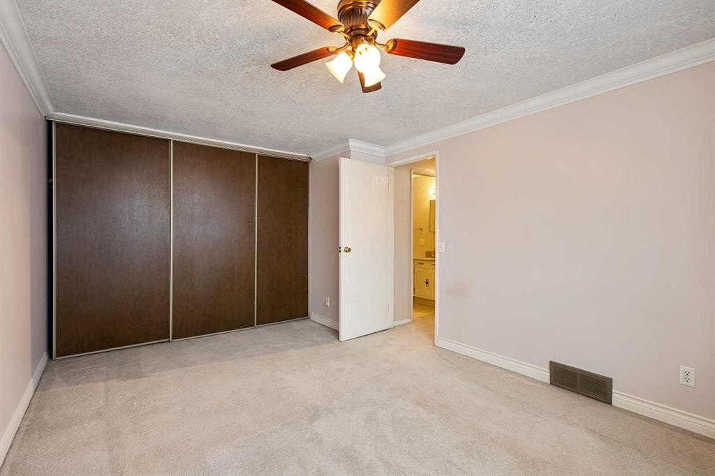 73-1155 Falconridge Drive Ne, Calgary, AB - Indoor Photo Showing Other Room