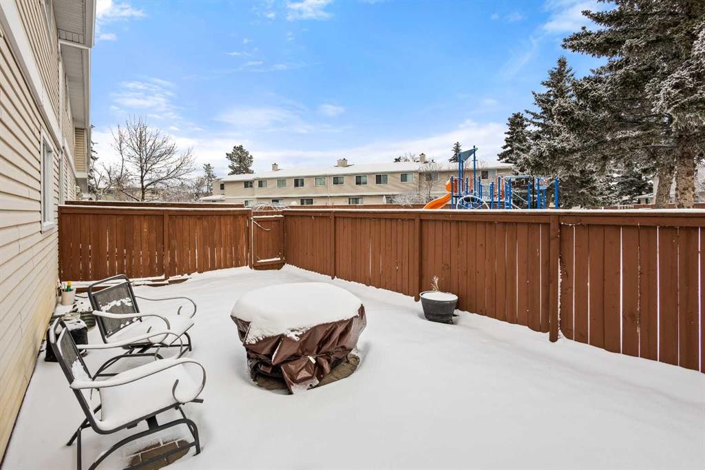 73-1155 Falconridge Drive Ne, Calgary, AB - Outdoor