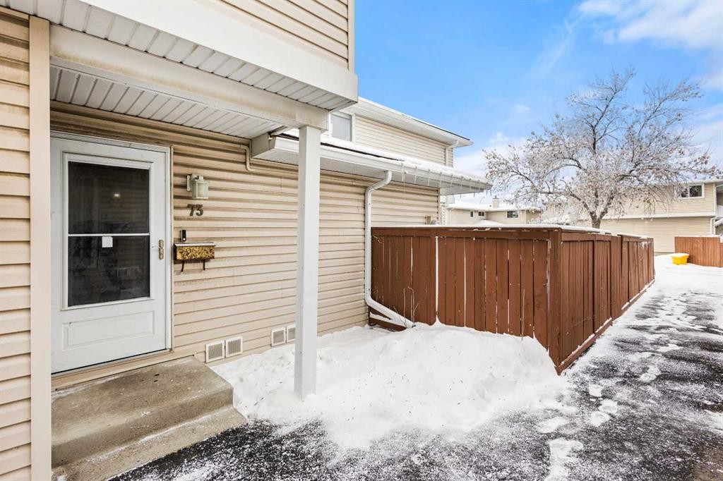 73-1155 Falconridge Drive Ne, Calgary, AB - Outdoor With Exterior