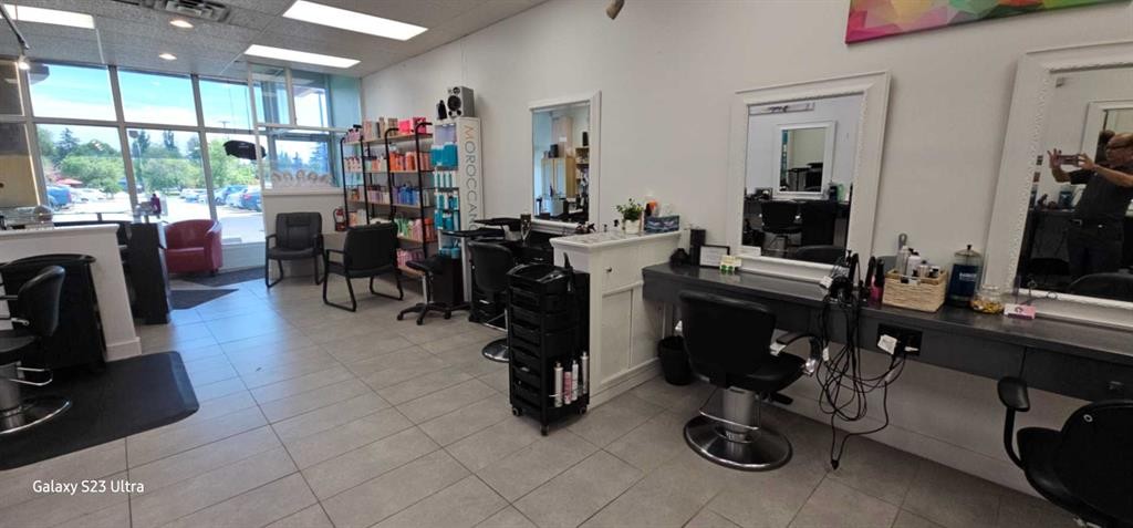 6 #-6449 Crownchild Trail Ne, Calgary, AB