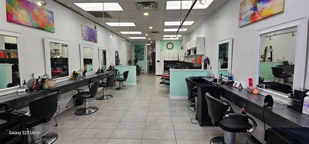 6 #-6449 Crownchild Trail Ne, Calgary, AB