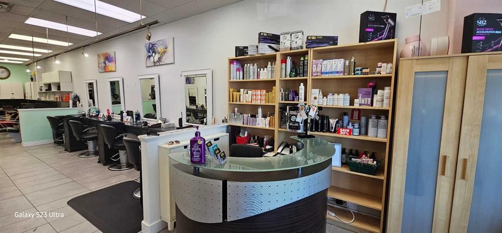 6 #-6449 Crownchild Trail Ne, Calgary, AB