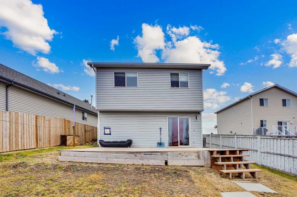 63 Martinbrook Road Ne, Calgary, AB - Outdoor