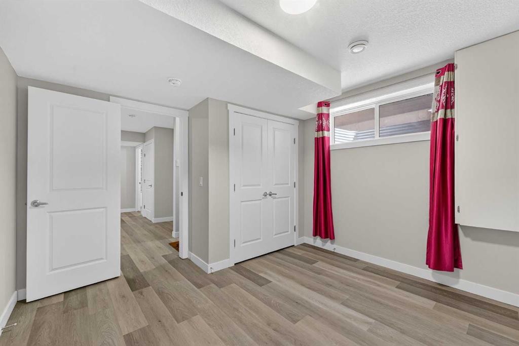 18 Savanna Drive Ne, Calgary, AB - Indoor Photo Showing Other Room