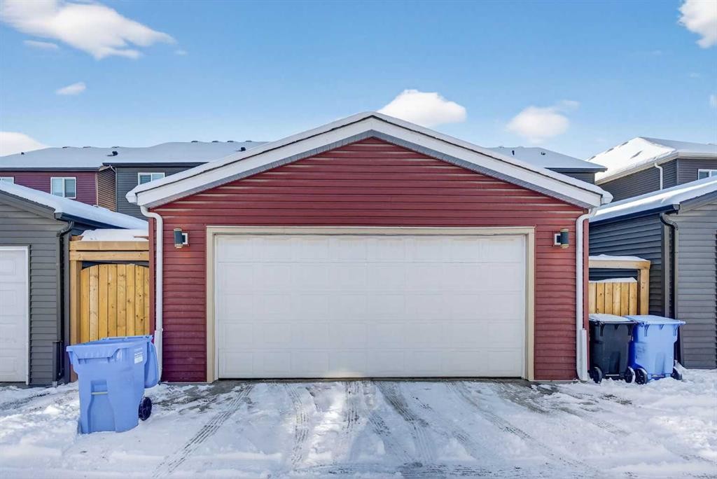 18 Savanna Drive Ne, Calgary, AB - Outdoor With Exterior