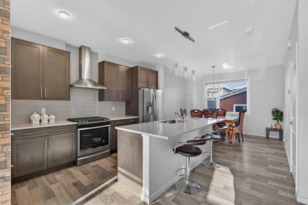 18 Savanna Drive Ne, Calgary, AB - Indoor Photo Showing Kitchen With Upgraded Kitchen