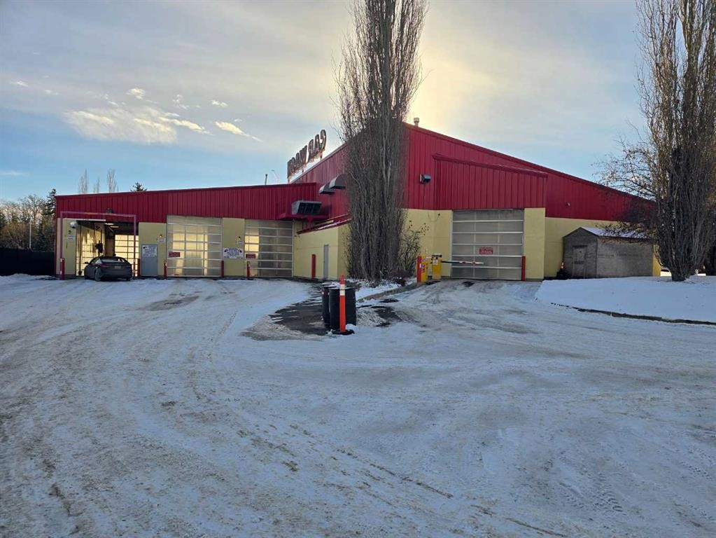 4515 52 Avenue, Red Deer, AB